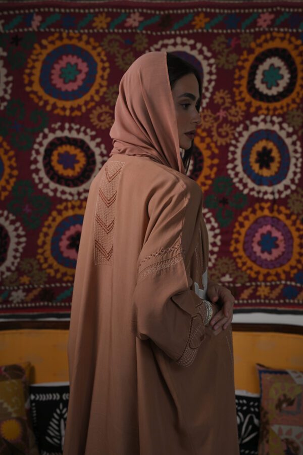 Aina - Image 10